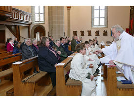 Dankgottesdienst der Kommunionkinder (Foto: Karl-Franz Thiede)